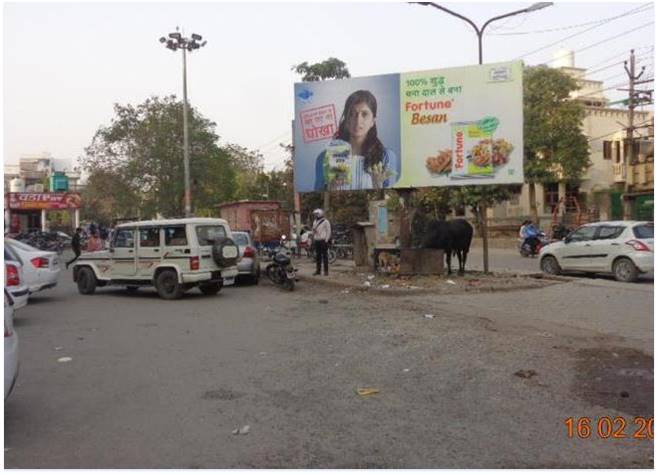 Outdoor Advertising image