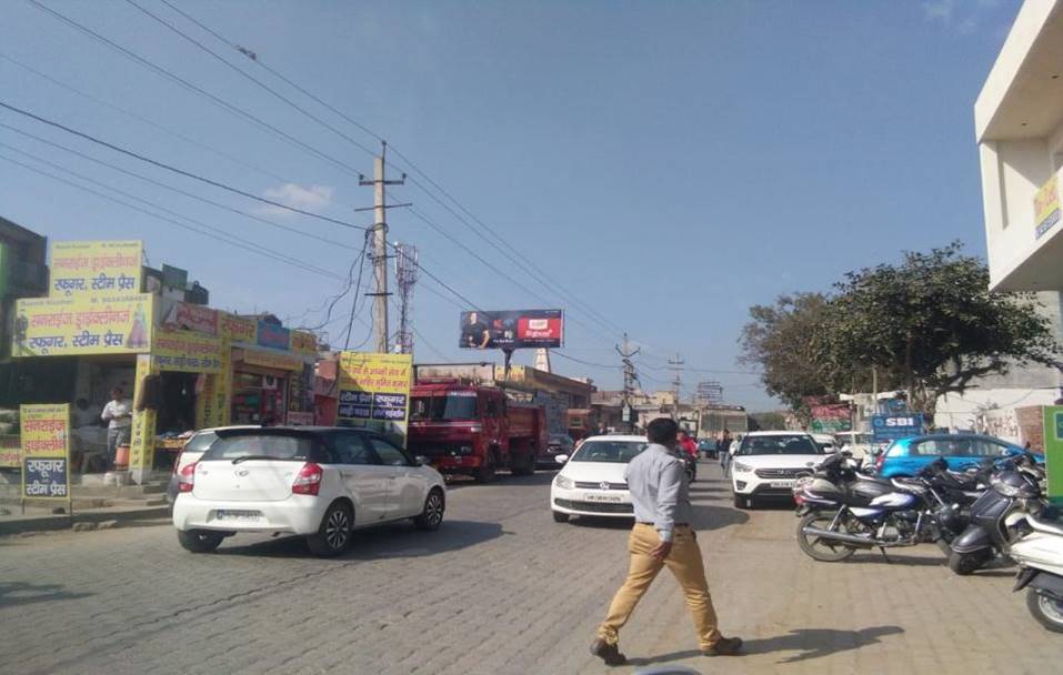 Outdoor Advertising image