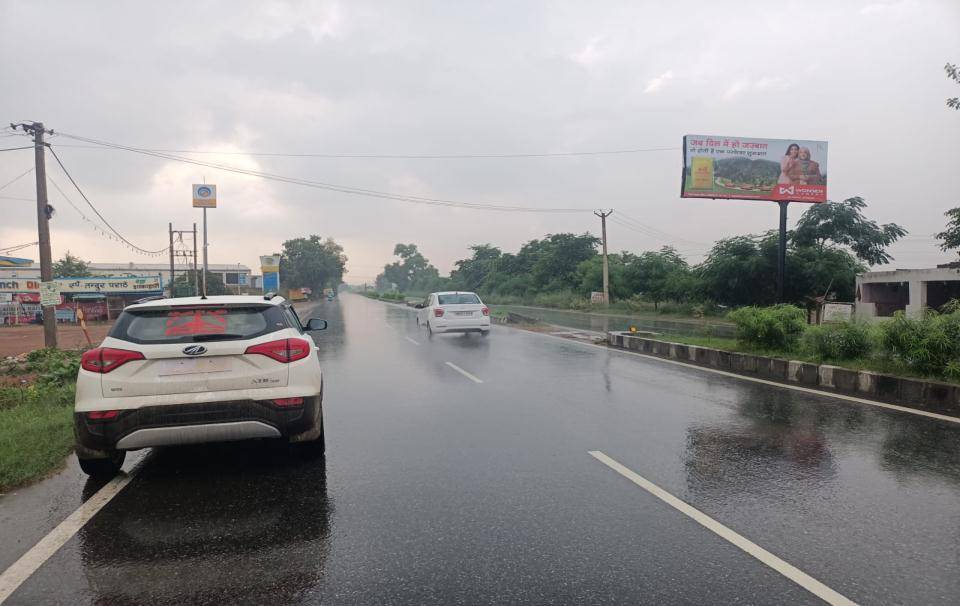 Outdoor Advertising image