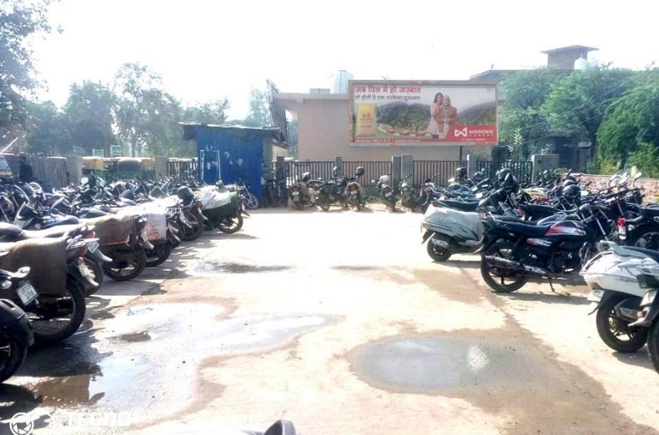 Outdoor Advertising image