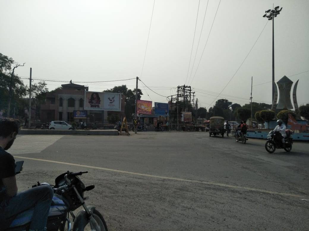 Outdoor Advertising image