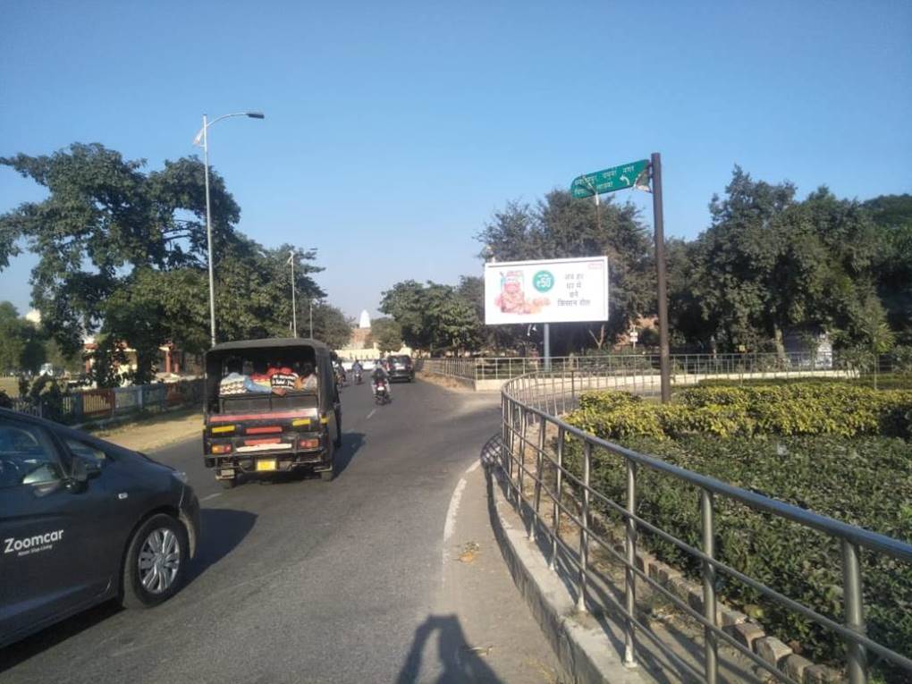 Outdoor Advertising image