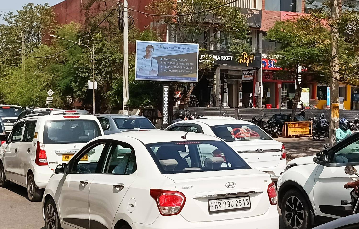 Outdoor Advertising image