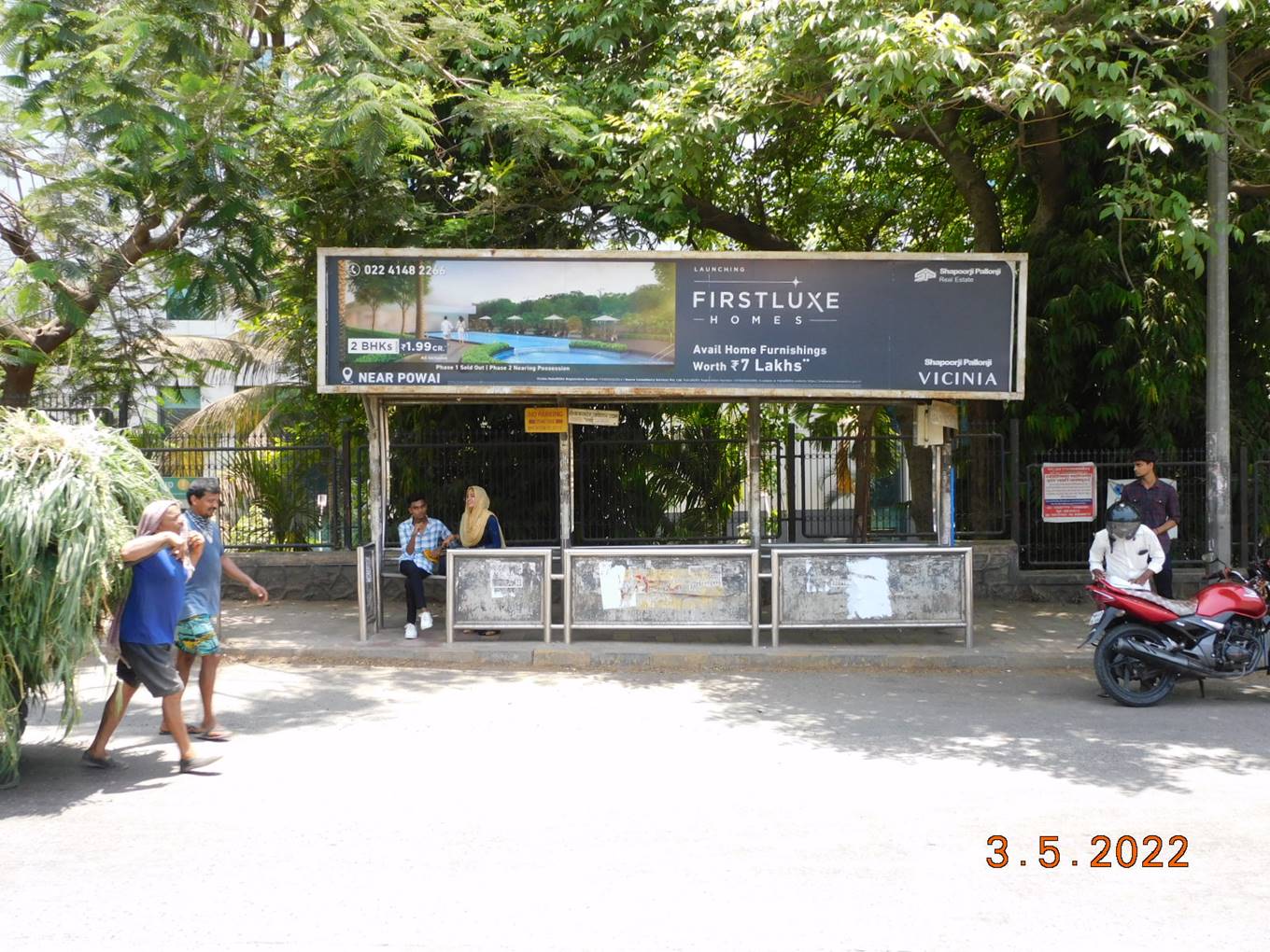 Outdoor Advertising image