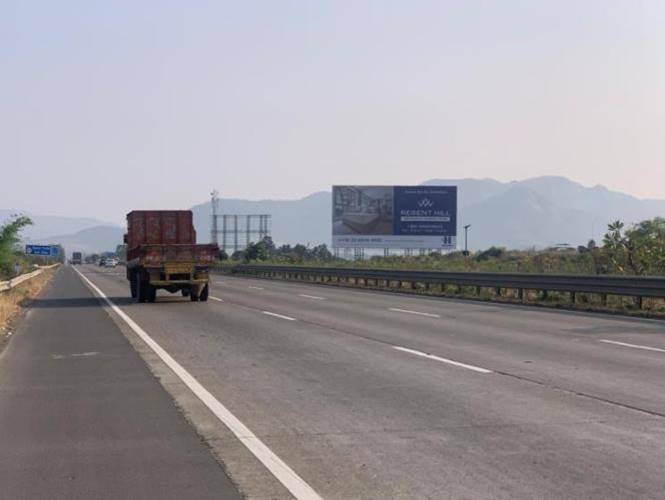 Outdoor Advertising image