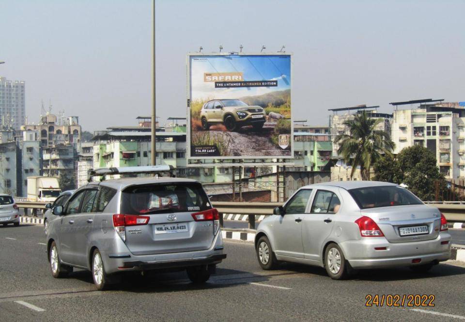 Outdoor Advertising image