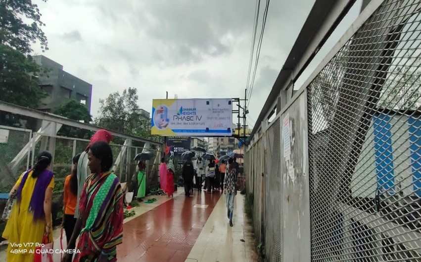 Outdoor Advertising image