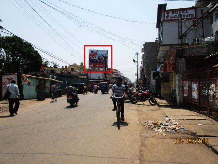 Outdoor Advertising image