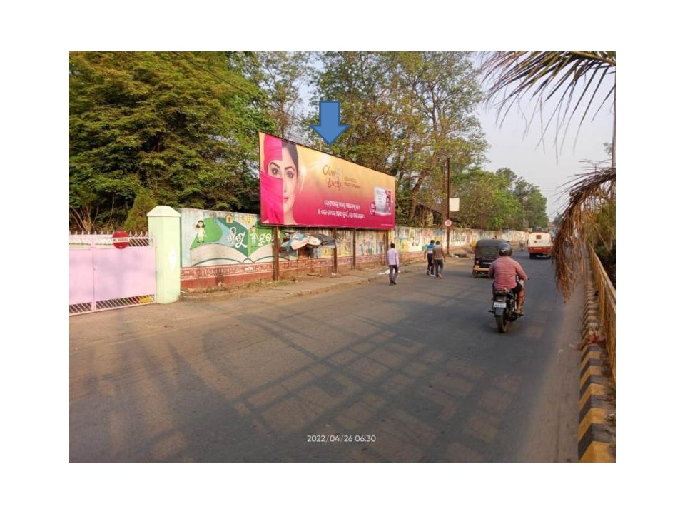 Outdoor Advertising image