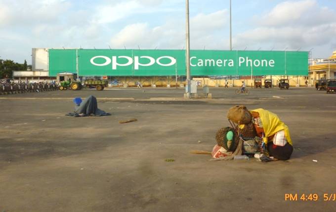 Outdoor Advertising image