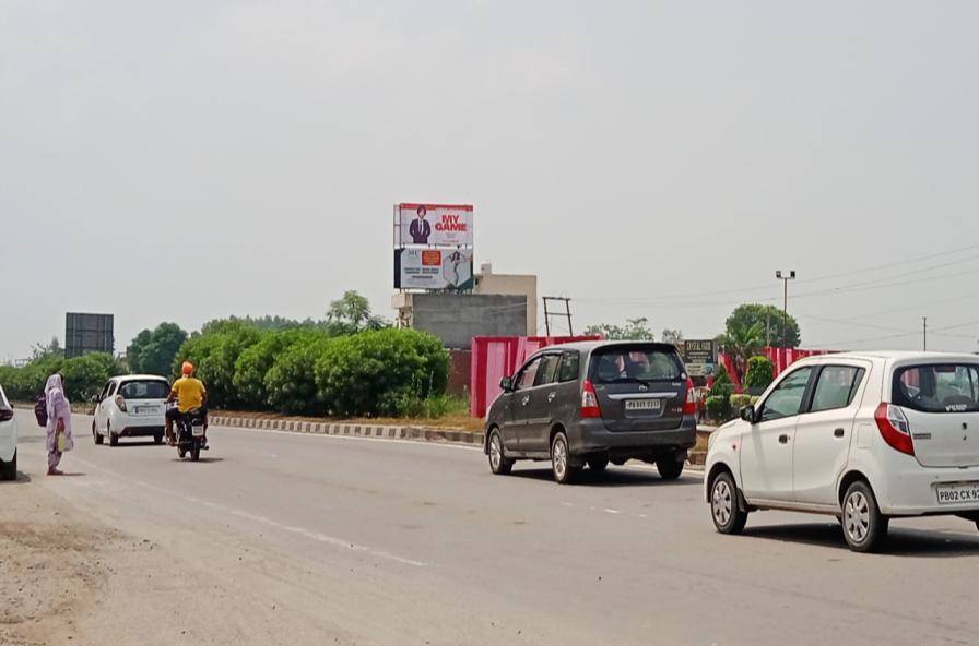 Outdoor Advertising image