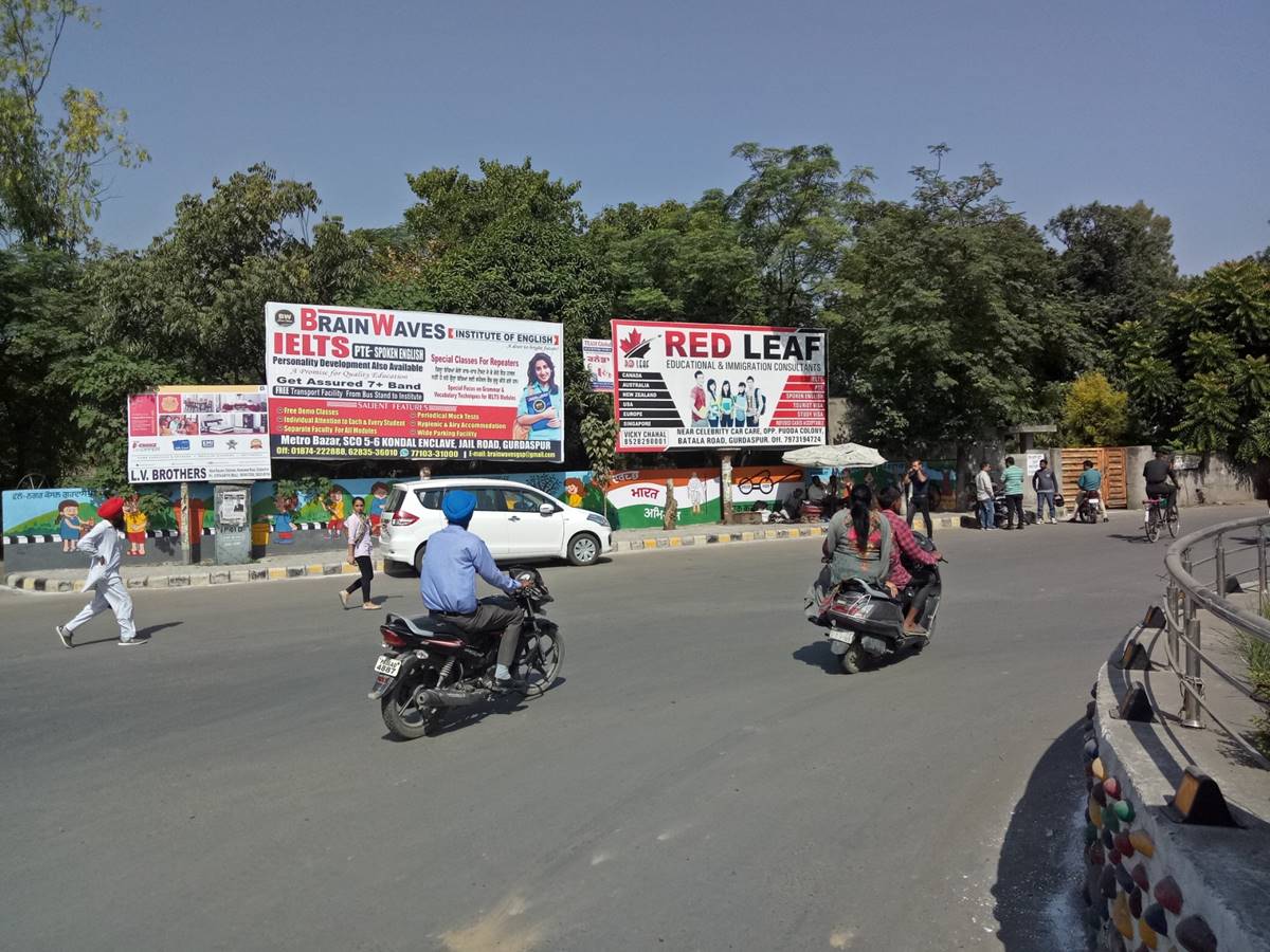Outdoor Advertising image