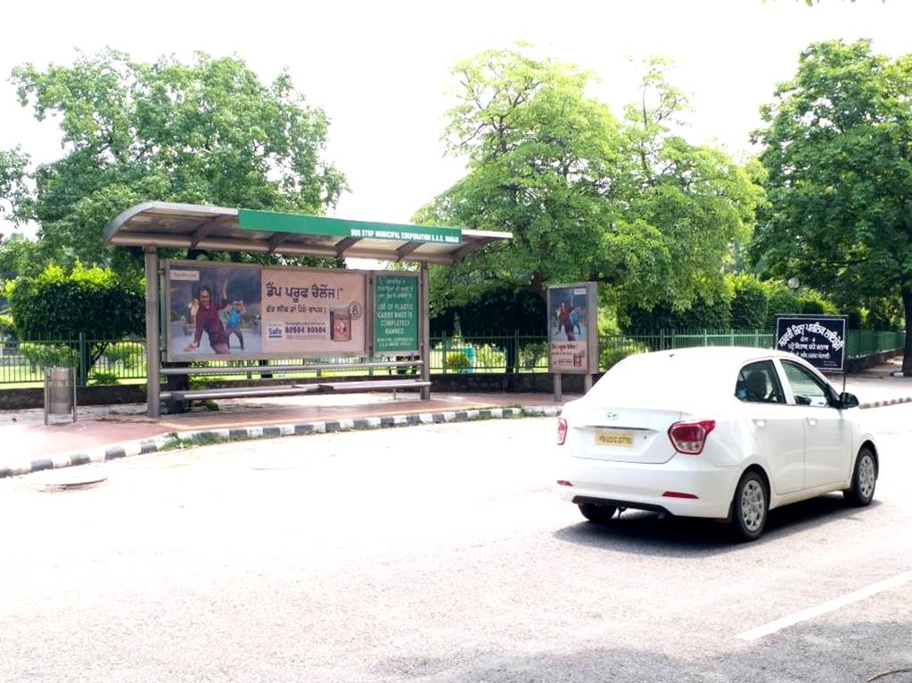 Outdoor Advertising image