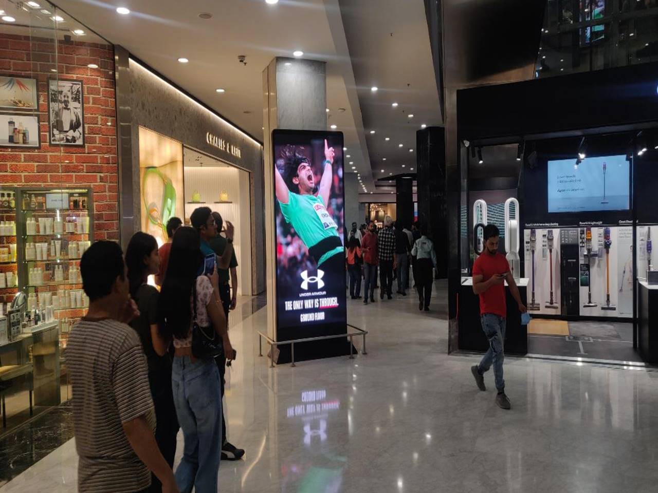 Outdoor Advertising image