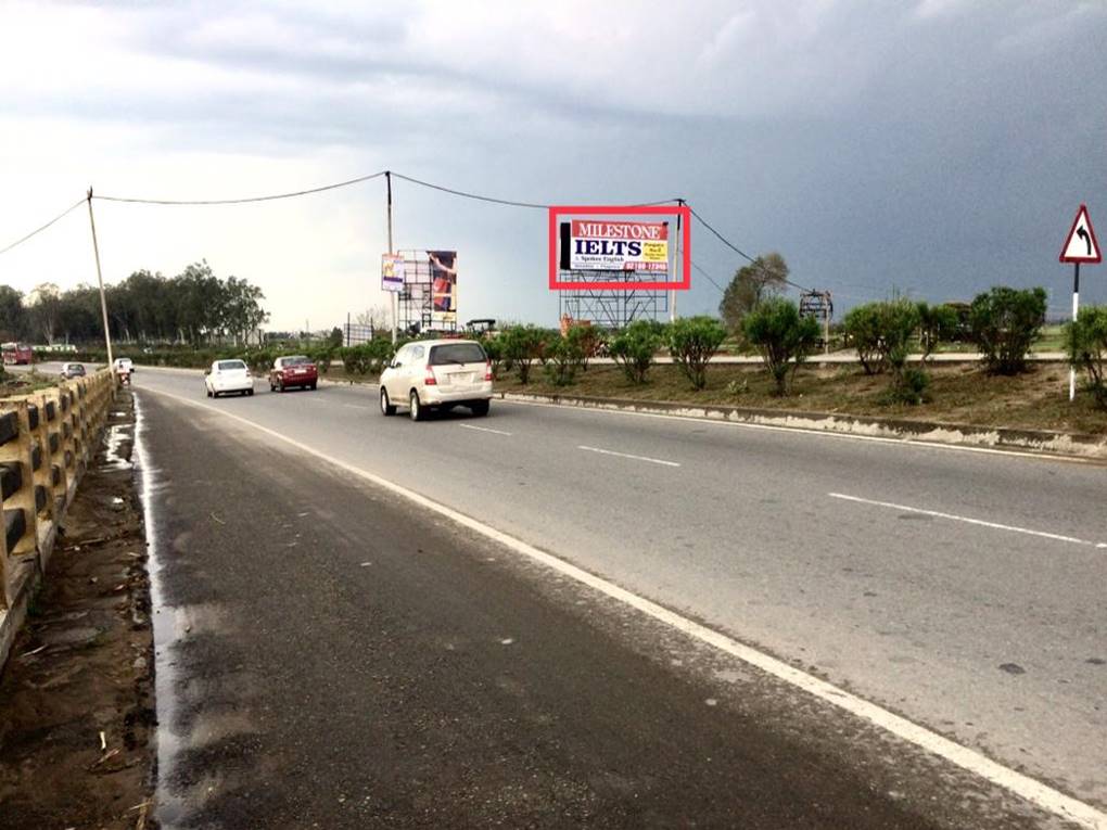 Outdoor Advertising image