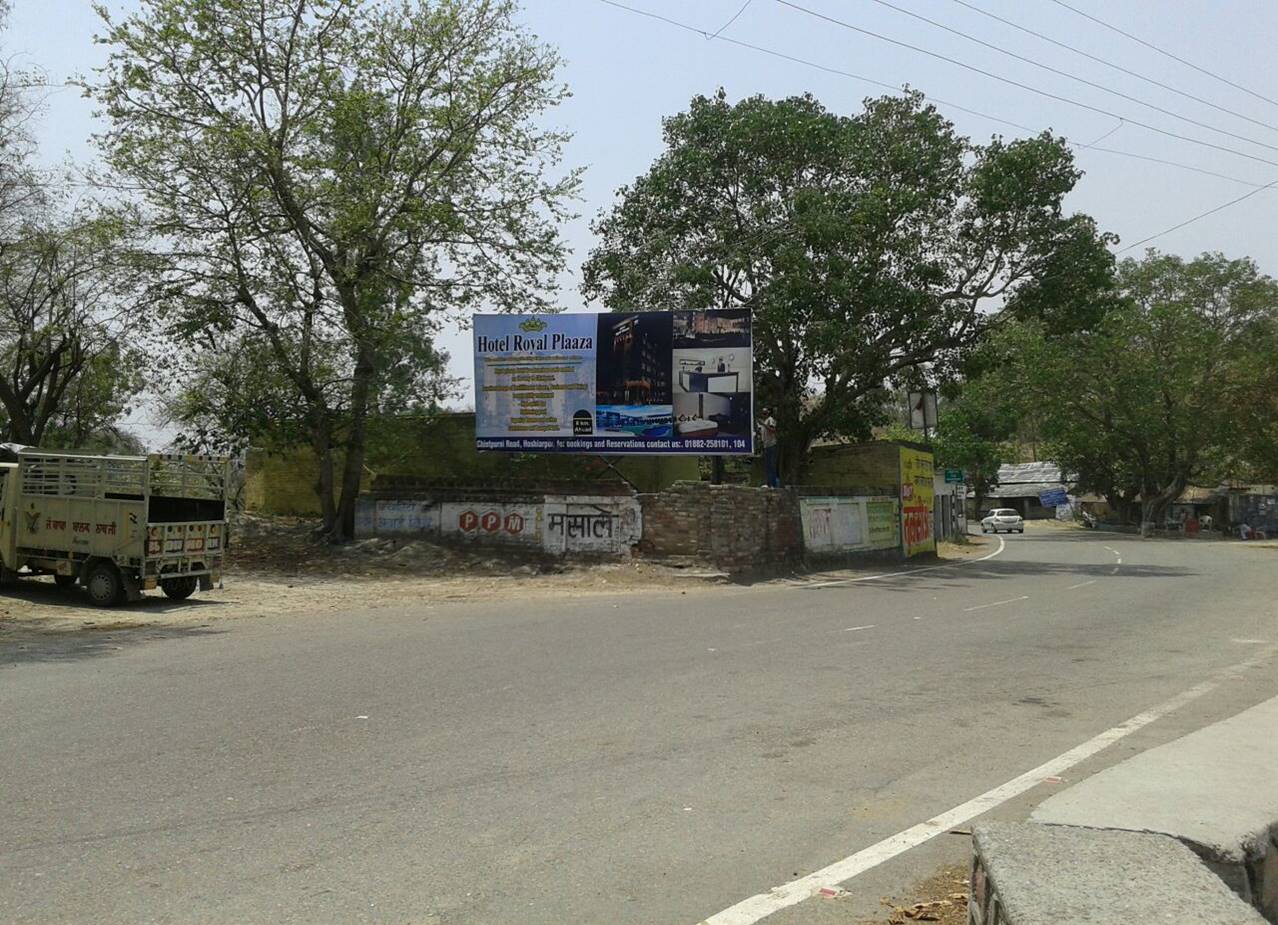 Outdoor Advertising image