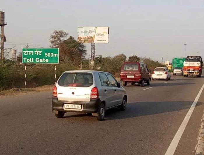 Outdoor Advertising image