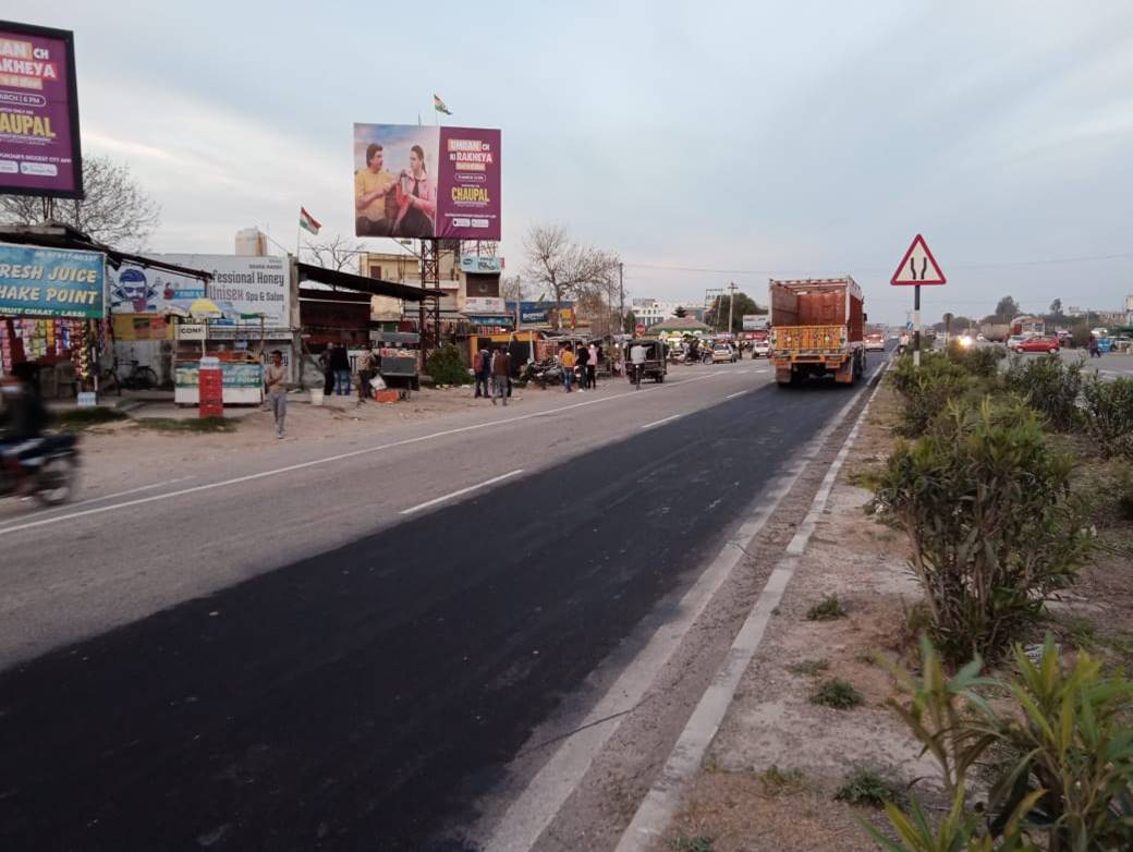 Outdoor Advertising image