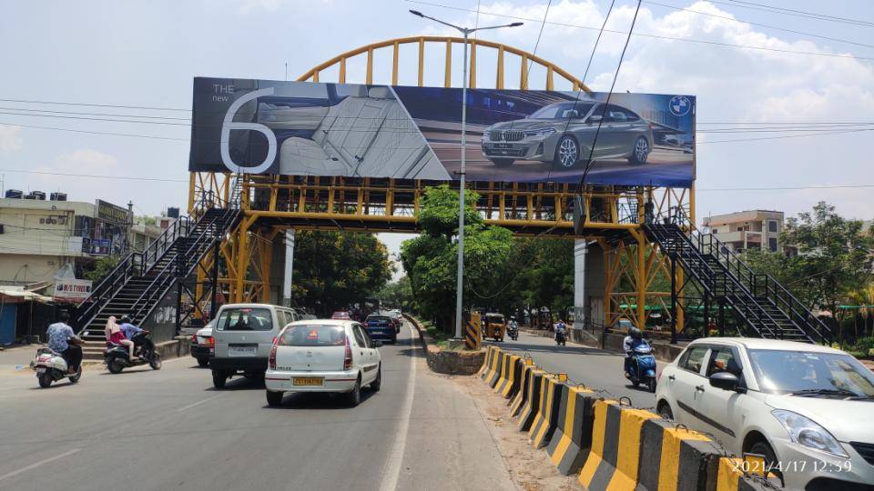 Outdoor Advertising image