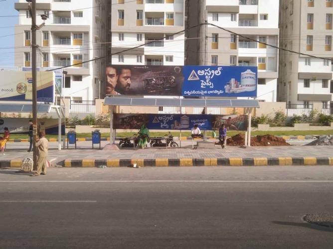 Outdoor Advertising image