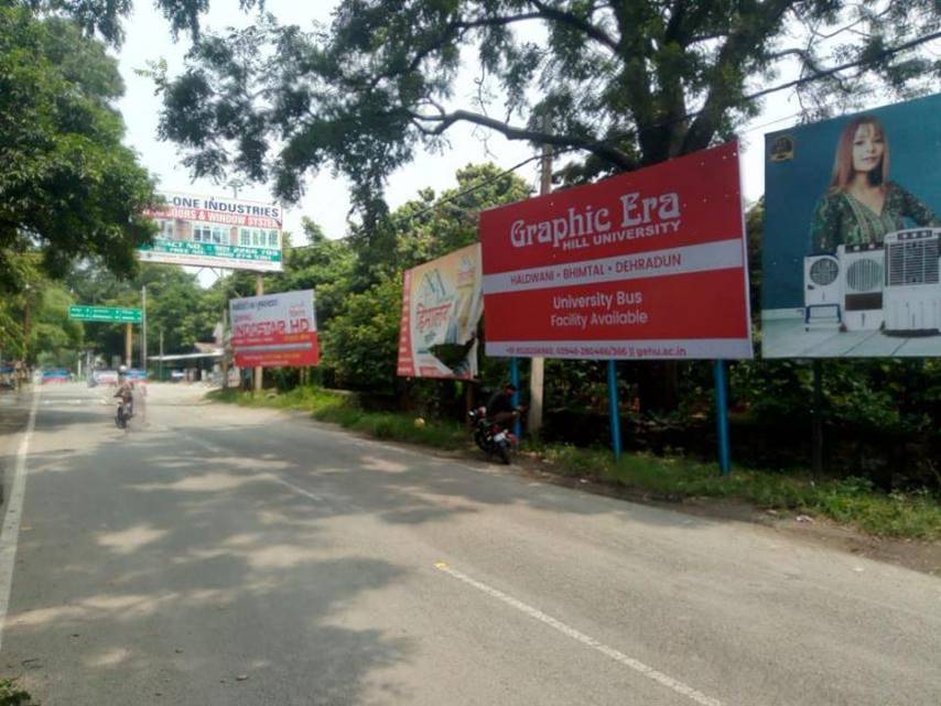 Outdoor Advertising image