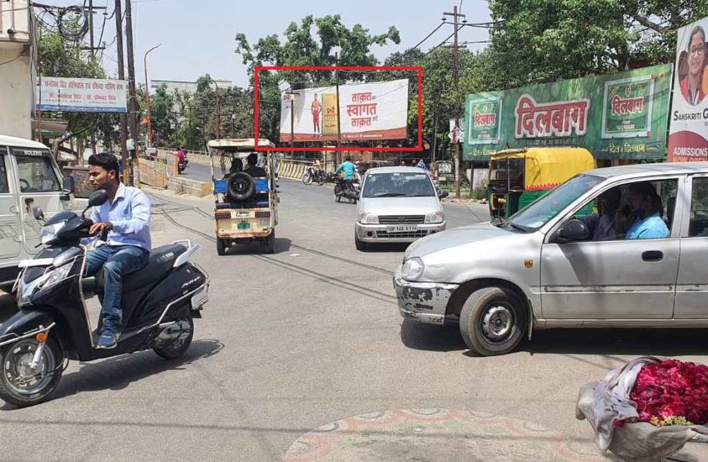 Outdoor Advertising image