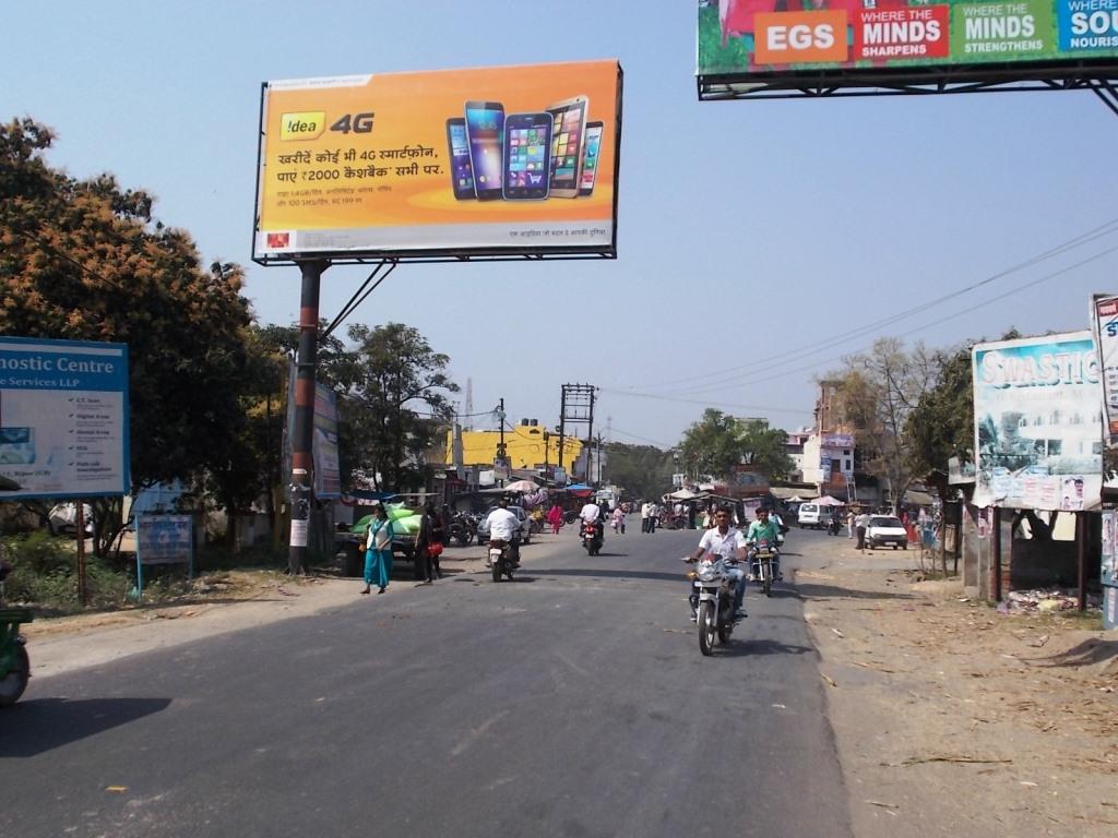 Outdoor Advertising image