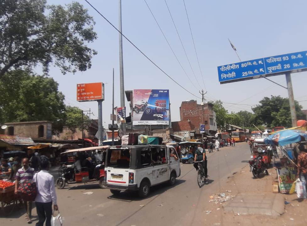 Outdoor Advertising image