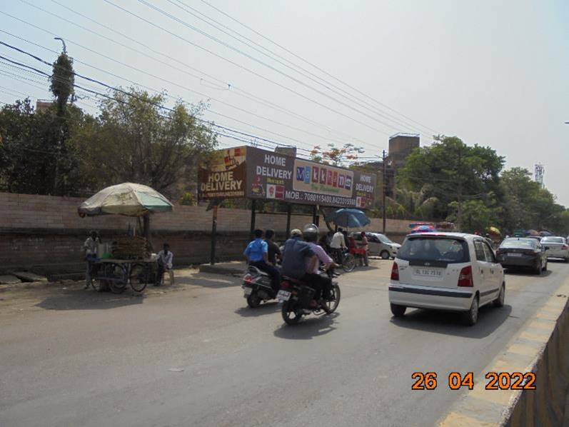 Outdoor Advertising image