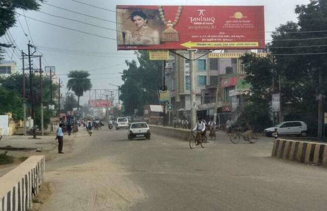 Outdoor Advertising image