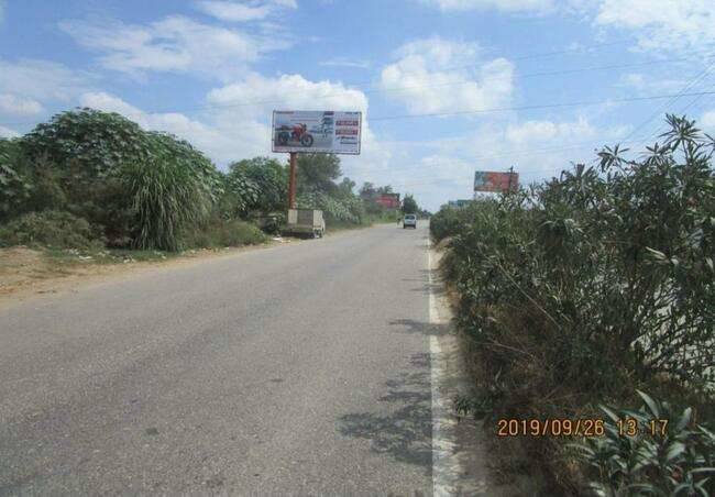 Outdoor Advertising image