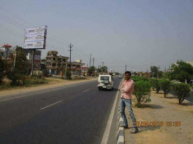 Outdoor Advertising image