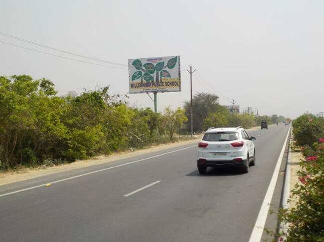 Outdoor Advertising image