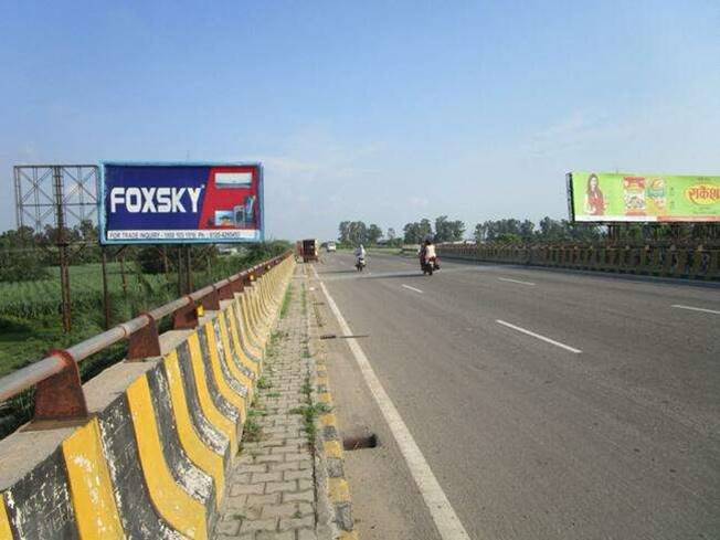 Outdoor Advertising image