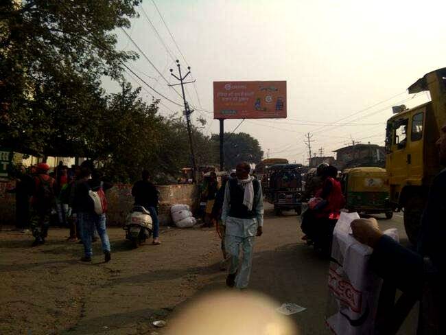 Outdoor Advertising image