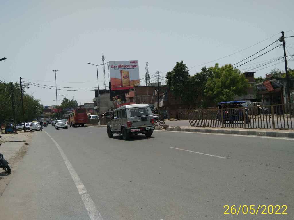 Outdoor Advertising image