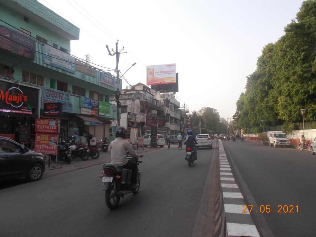 Outdoor Advertising image