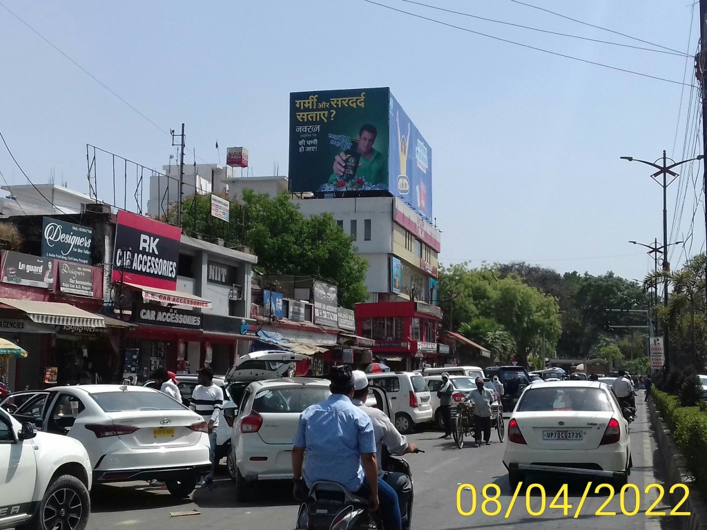 Outdoor Advertising image