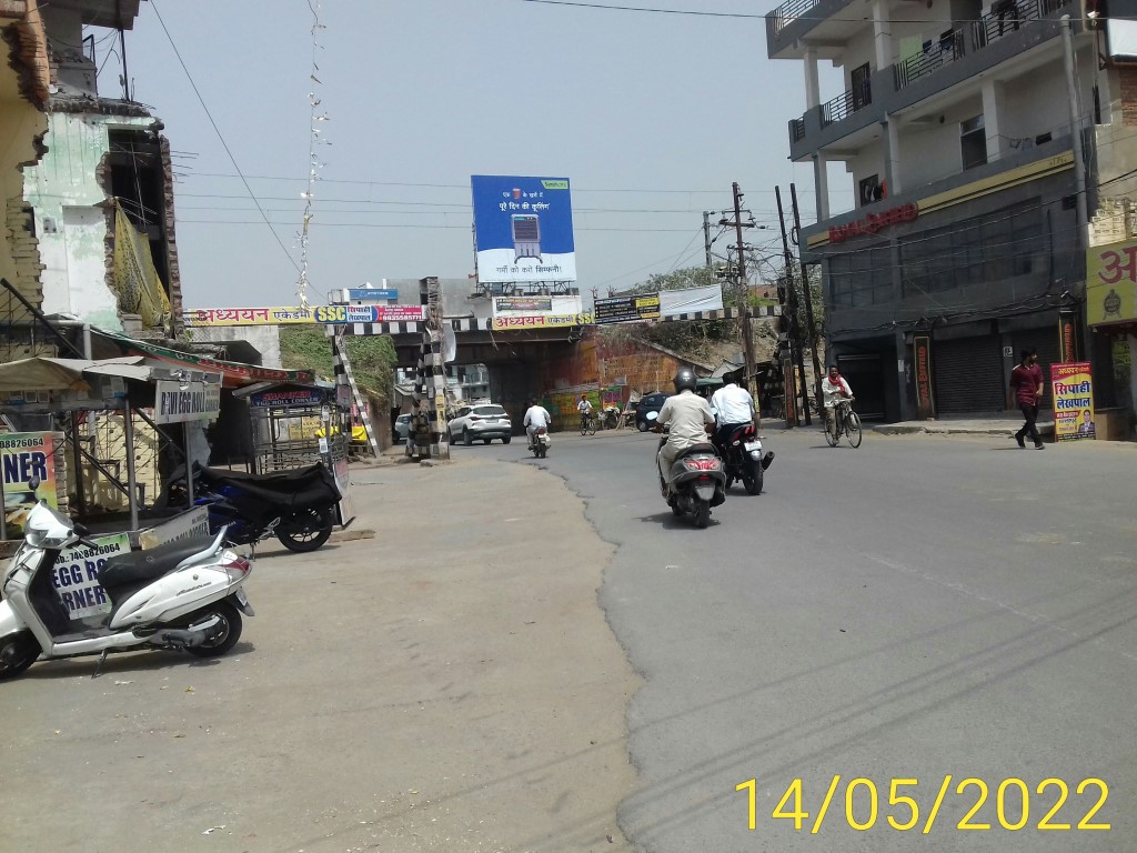 Outdoor Advertising image