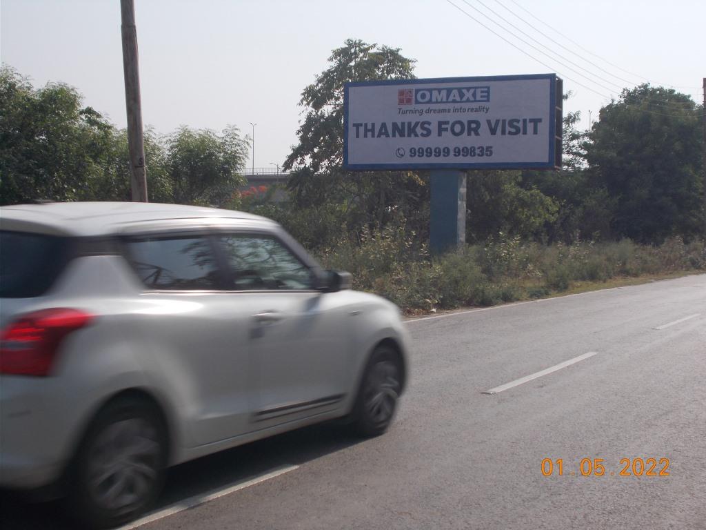 Outdoor Advertising image