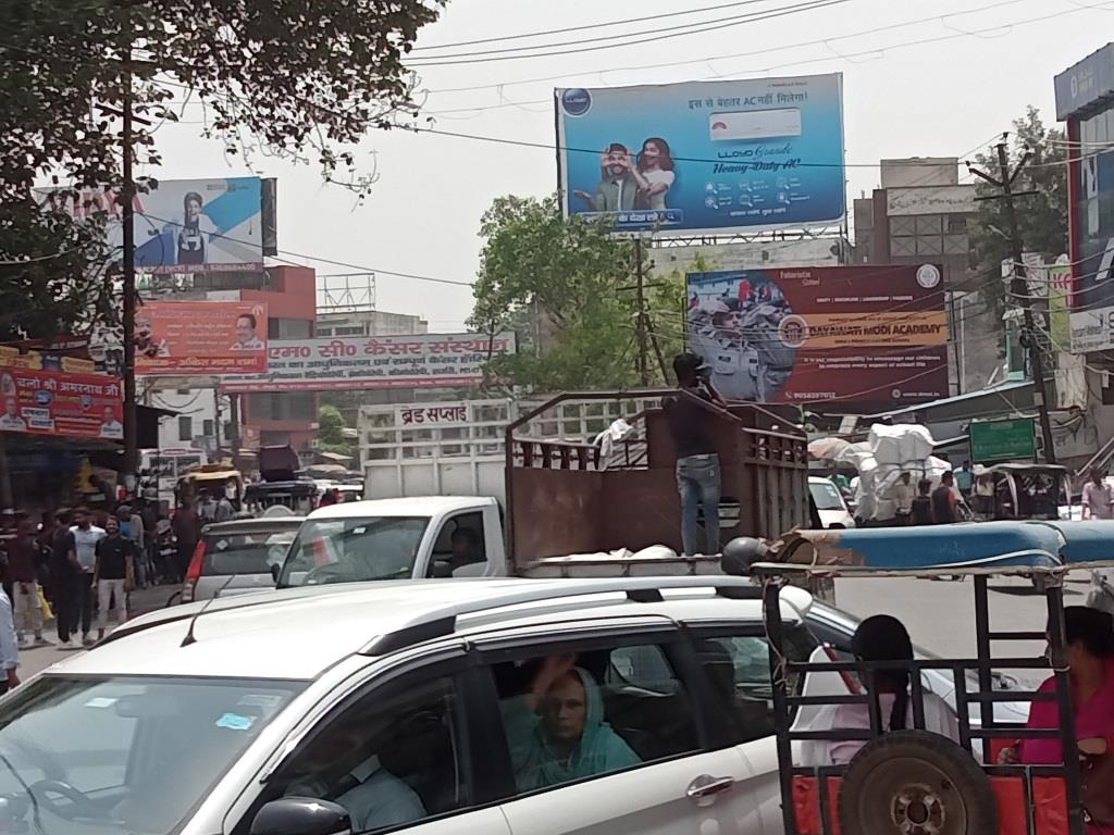 Outdoor Advertising image