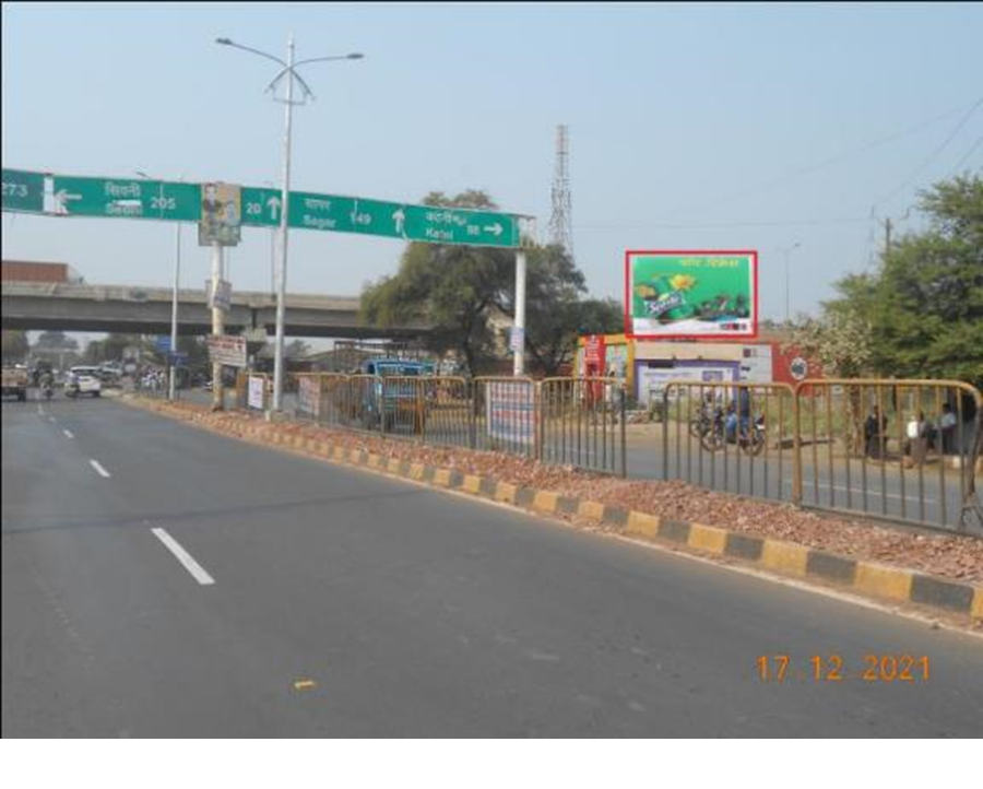 Outdoor Advertising image