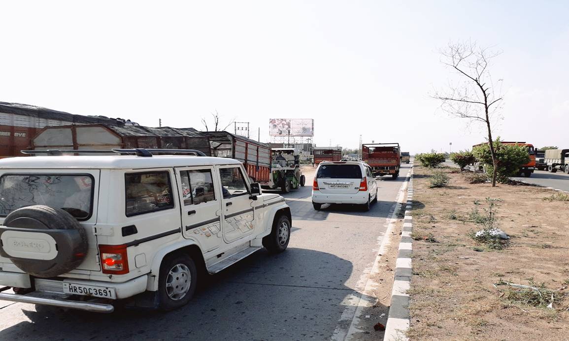 Billboard -Hansanpur Chowk, Hodal, Haryana Billboard -Hansanpur Chowk, Hodal, Haryana