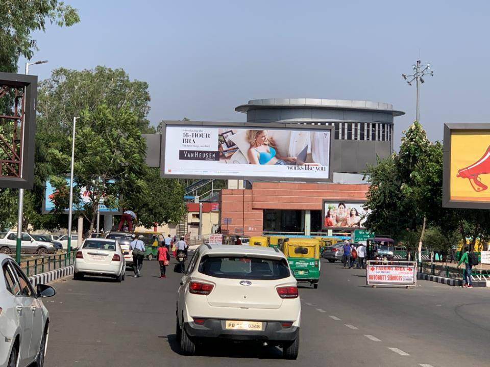 Gantry - Railway station,  Chandigarh, Chandigarh