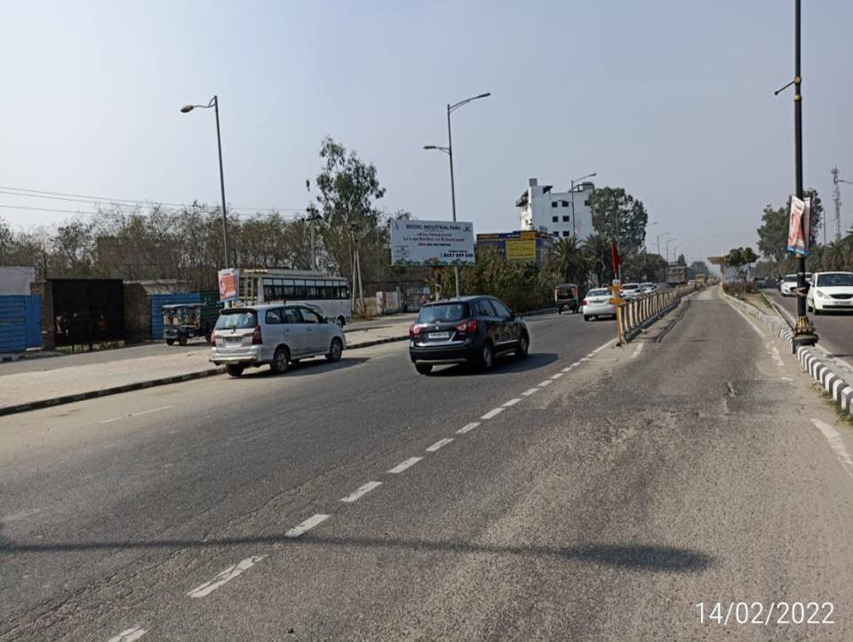 Unipole - Near Golden Gate, Amritsar, Punjab Unipole - Near Golden Gate, Amritsar, Punjab