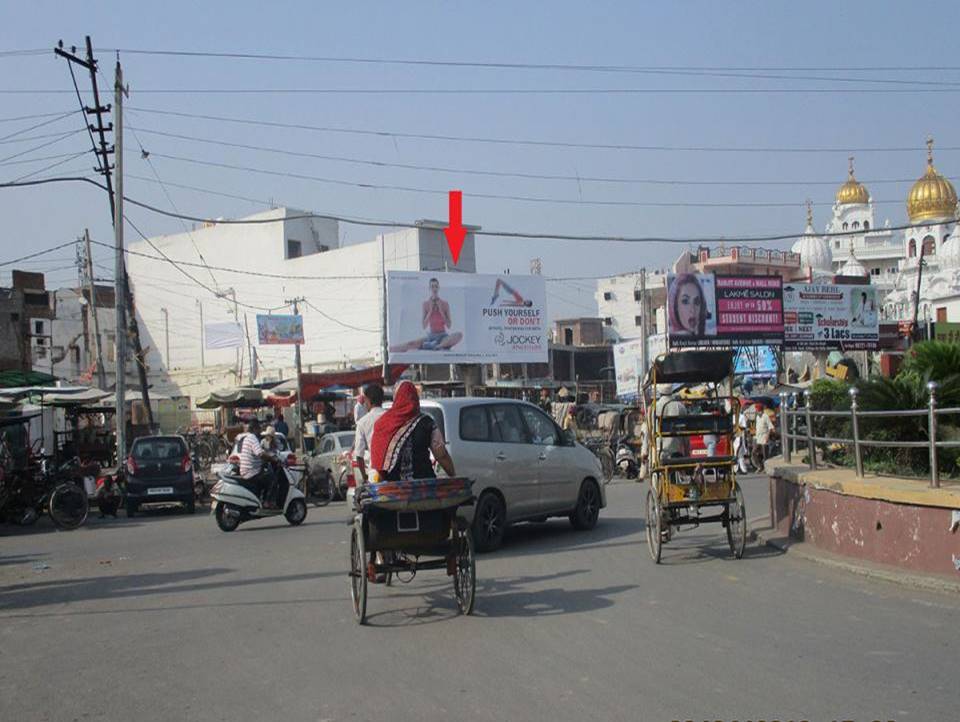 Unipole - Chatiwind Chowk, Amritsar, Punjab Unipole - Chatiwind Chowk, Amritsar, Punjab