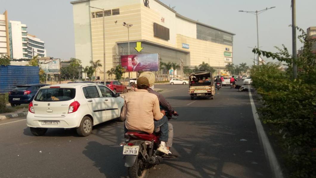 Unipole - Trilium Mall, Amritsar, Punjab Unipole - Trilium Mall, Amritsar, Punjab