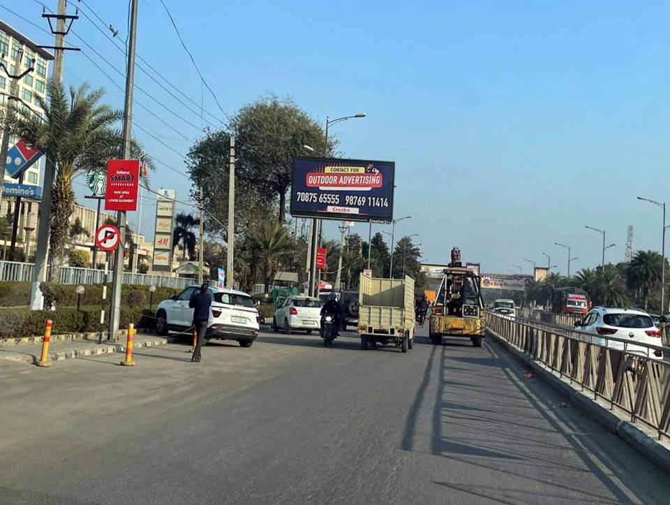 Cantiliver - Mall Of Asr Entry, Amritsar, Punjab Cantiliver - Mall Of Asr Entry, Amritsar, Punjab