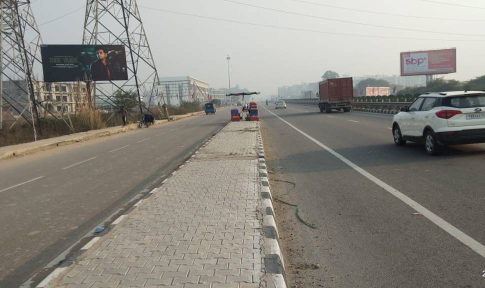 Unipole - Kurali Kharar Highway, Kharar, Punjab Unipole - Kurali Kharar Highway, Kharar, Punjab