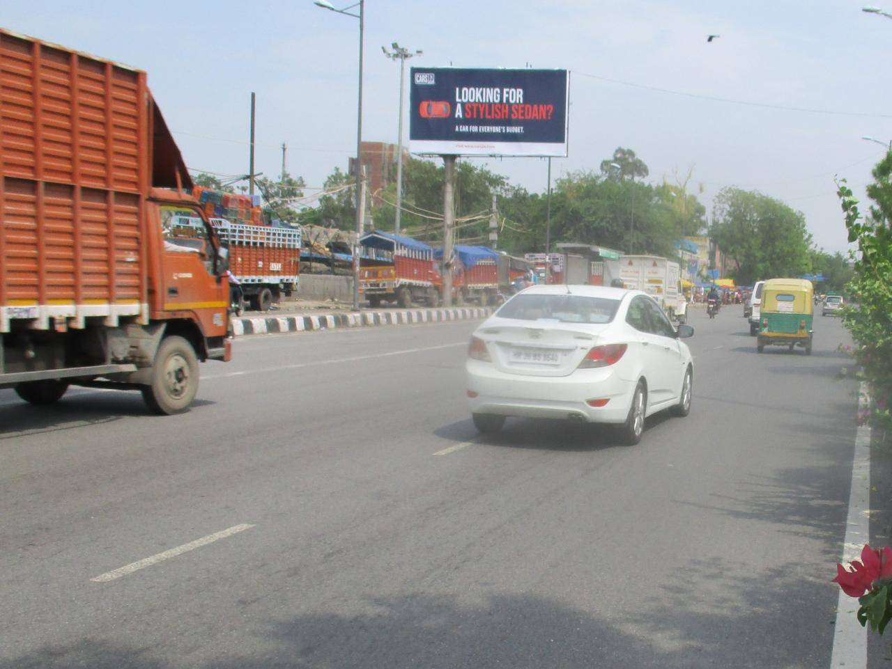 Outdoor Advertising - Unipole, Lajpat Nagar, Ashram towards Nehru Place, Okhla, South Delhi, Delhi NCR